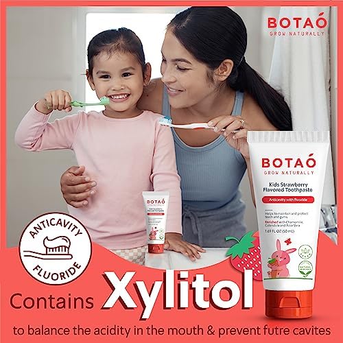 Kids Toothpaste | Natural Strawberry Flavored Anticavity Fluoride Toothpaste Maximum Cavity Protection| EWG Verified, Vegan, SLS Free, Safe to Swallow, Aloe Vera (3Pack)